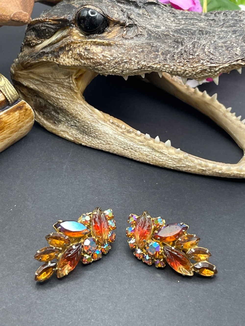 Juliana molded glass clip earrings vintage verified
